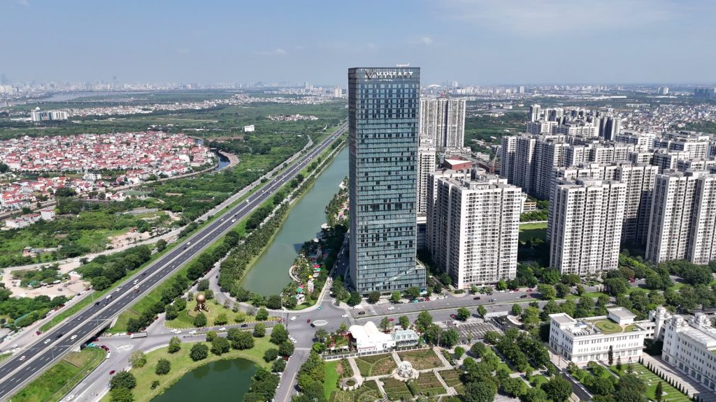 Đại lộ và kênh đào ở khu Đông Hà Nội nhìn từ trên cao